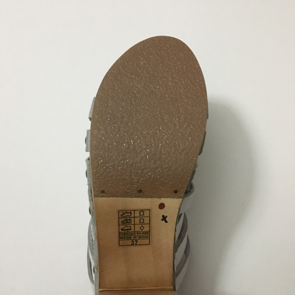 NWOT/B Free People Platform Sandals - Picture 4 of 6